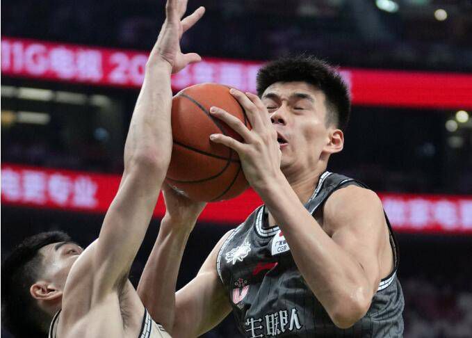 免费午夜在线视频